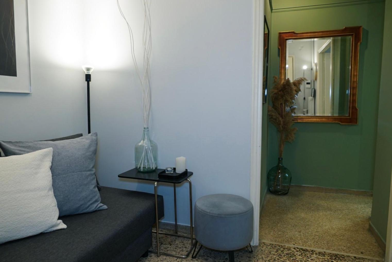 Comfy Studio Apartment Very Close To City Centre Athen Exterior foto